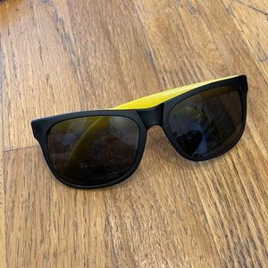 Black and Yellow Plastic Sports Sunglasses NWT